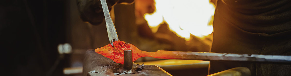 Cast stay vs hand forged stay - Video