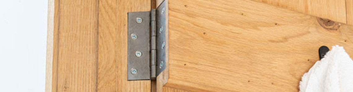 How to fit a butt hinge - Video