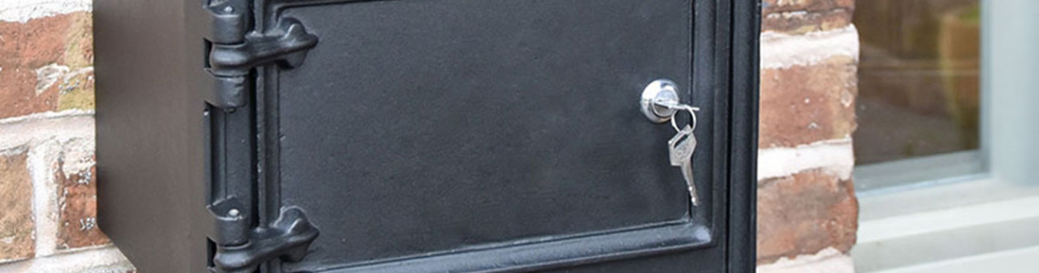 How to Replace a Cam Lock on a Post Box - Video
