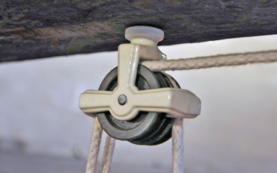 How to Install a Pulley Clothes Airer - Video