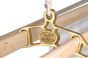 6 lath Victorian Kitchen Maid® Pulley Clothes Airer