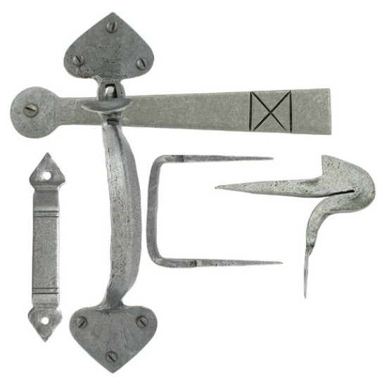 Blacksmith Pewter Patina Gothic Thumb Latch