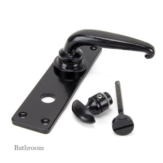 Traditional Blacksmith Smooth Lever Door Handle