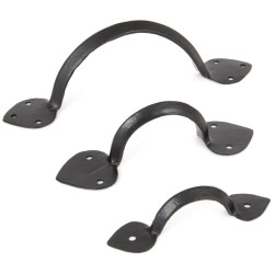 Traditional Blacksmith Gothic Pull Handle