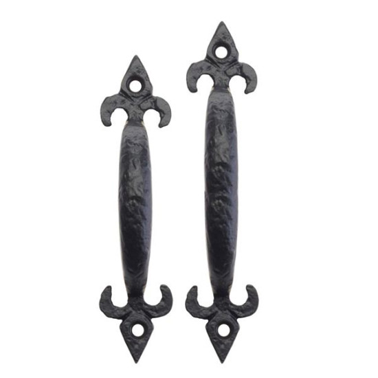 Essential Fleur De Lys Pull Handle