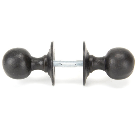 Blacksmith External Beeswax Round Knob Set