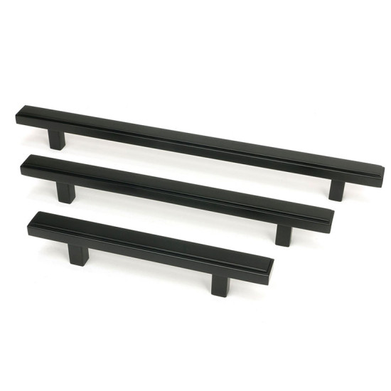 Scully Pull Handle - Matt Black