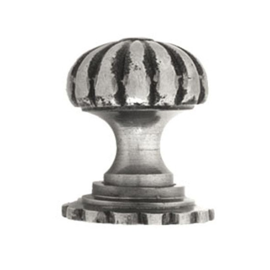 Wenlock Daisy Cabinet Knob