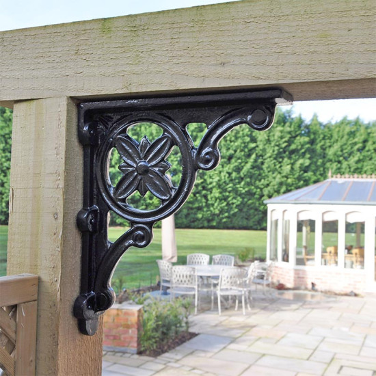 Cast Iron Tudor Bracket