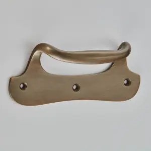 Antique Brass (AB)