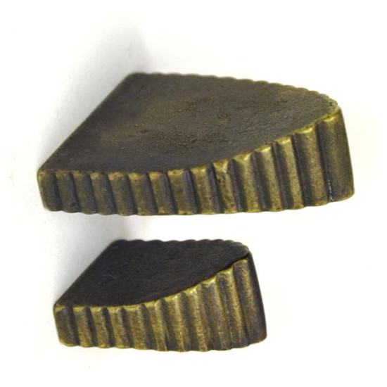 Antique Brass Harlech Knob