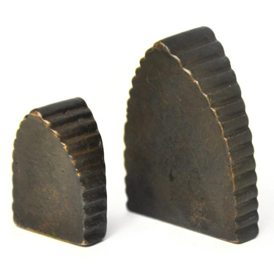Antique Bronze Harlech Knob