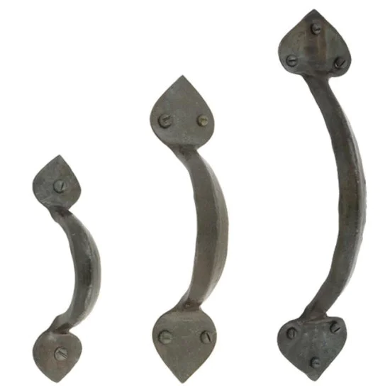 Blacksmith Beeswax Gothic Pull Handle