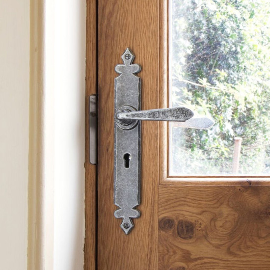 Blacksmith Pewter Patina Cromwell Lever Door Handle