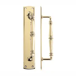 Chester Pull Handle on Backplate - Polished Brass