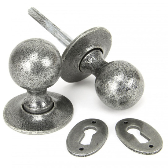 Blacksmith Pewter Patina Round Knob Set