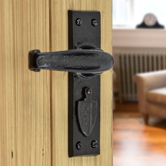Kirkpatrick 2440 Rockingham Lever Door Handle with Covered Escutcheon