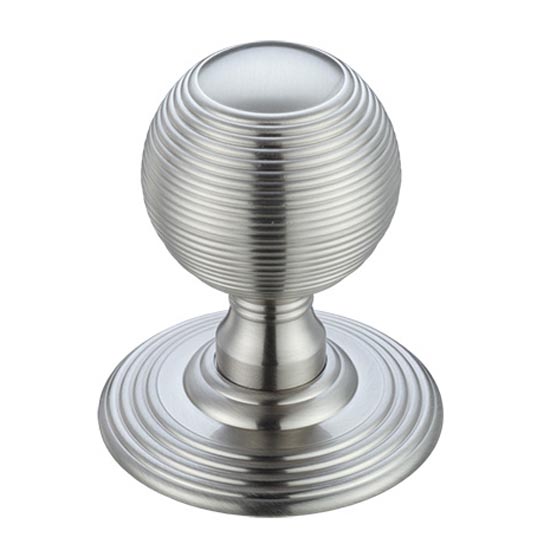 Weybridge Reeded Door Knobs - Satin Chrome