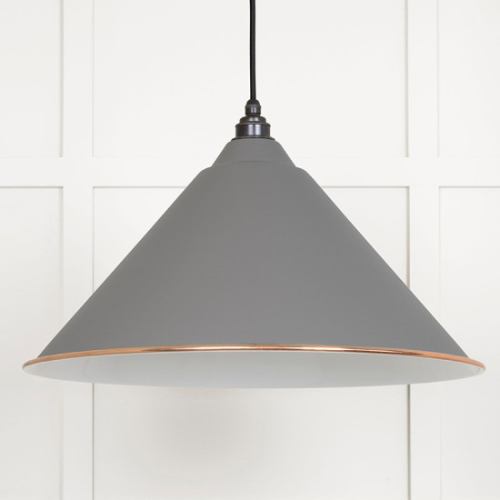 White Gloss Hockley Pendant in Bluff