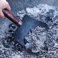 Kadai Shovel