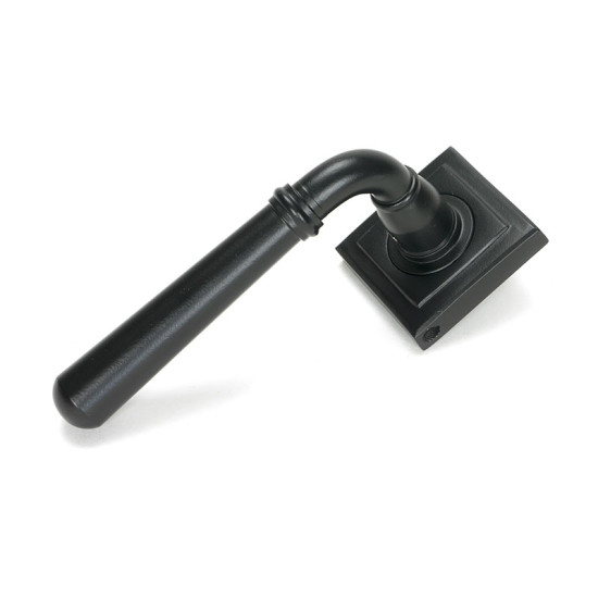 Matt Black Newbury Lever on Rose Set (Square)