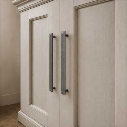 Nouveau Iron Pull Handle