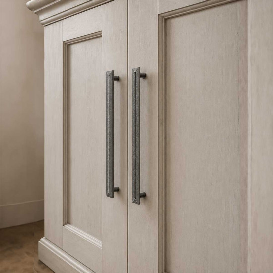 Nouveau Iron Pull Handle