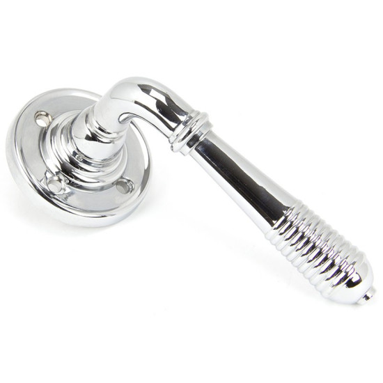 Polished Chrome Reeded Lever on Rose Set - Unsprung