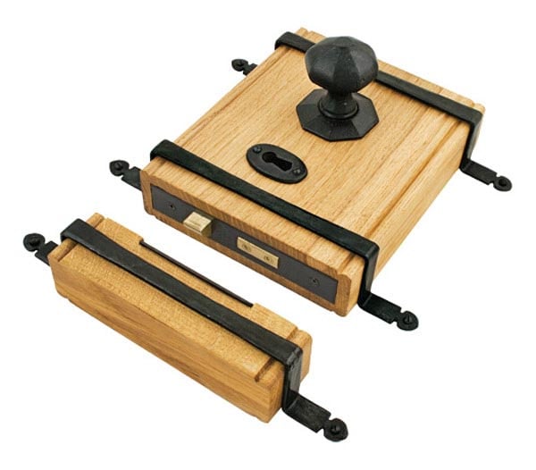 Traditional Blacksmith Oak Box Rim Lock & Octagonal Knobs